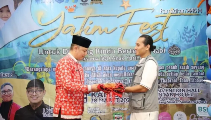 Walikota Pematangsiantar Dinobatkan Sebagai Bunda Anak Yatim
