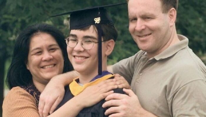 Michael Kearney  Wisudawan Termuda di Dunia dengan Usia 10 Tahun