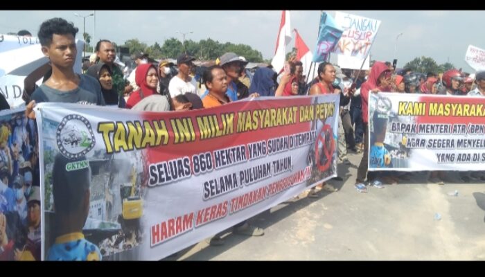 Ratusan Warga Sampali Unjuk Rasa di Depan Kantor PT NDP