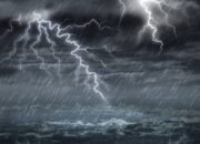 Batam Diguyur Hujan Campur Petir Hari Ini