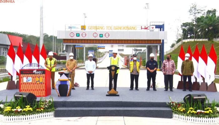 Presiden Jokowi Resmikan Jalan Tol Pekanbaru-Bangkinang