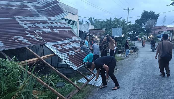 Hujan Dan Angin Kencang Porak-Porandakan Pemukiman Warga Siantar Martoba