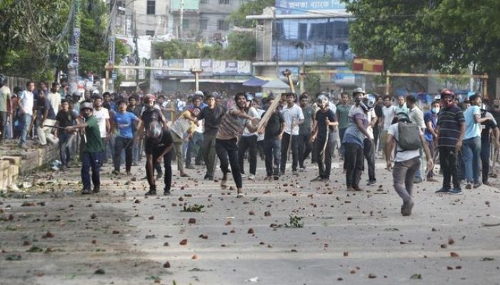 Bangladesh Chaos, Ratusan Warga Tewas Dalam Aksi Unjuk Rasa