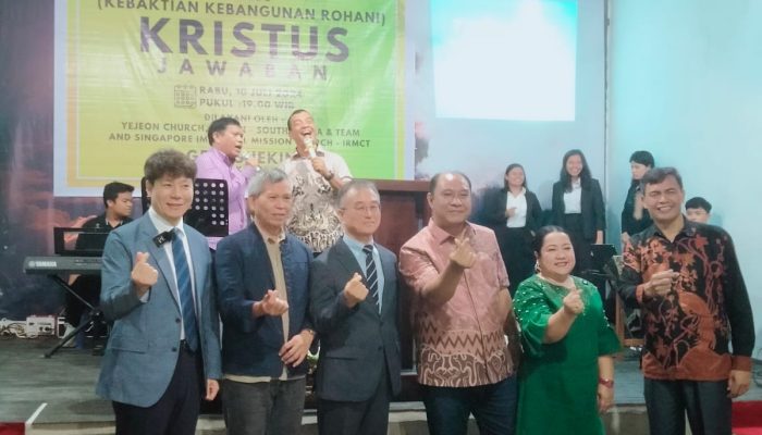 Mohon Doa Wujudkan Siantar Romantis, Bistok Hadiri KKR GPDI Shekinah