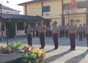 Kapolres Pematangsiantar Pimpin Upacara Kenaikan Pangkat 19 Personil