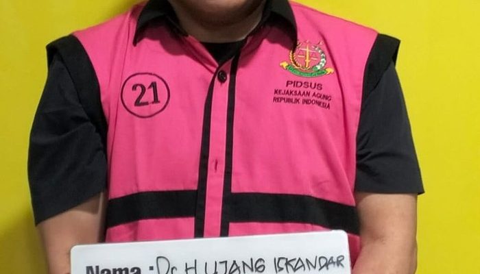 Usai Lakukan Operasi Wajah, Anggota DPR RI Ini Ditangkap Kejagung