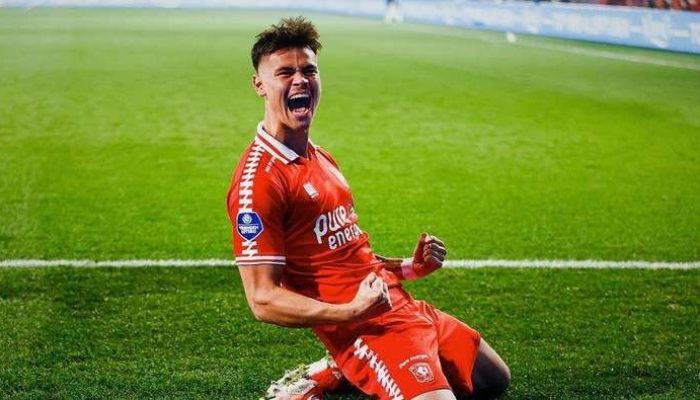 Menjelang Disumpah WNI, Mees Hilgers Antusias Hadapi MU