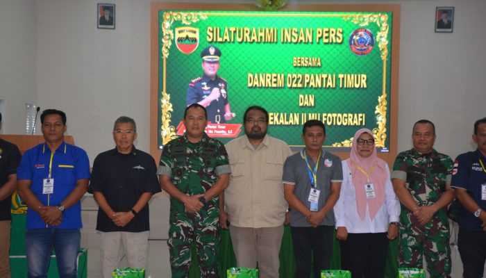 Silaturahmi Insan  Pers Bersama Danrem 002 / PT Serta Pembekalan Ilmu Fotografi   