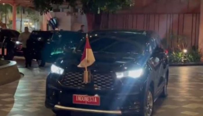 Jokowi Gunakan Kendaraan Innova Zenix Selama Kunker di Surabaya
