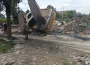 kelalaian Pekerja, Alat Berat TPA Tanjung Pinggir Nyaris Makan Korban