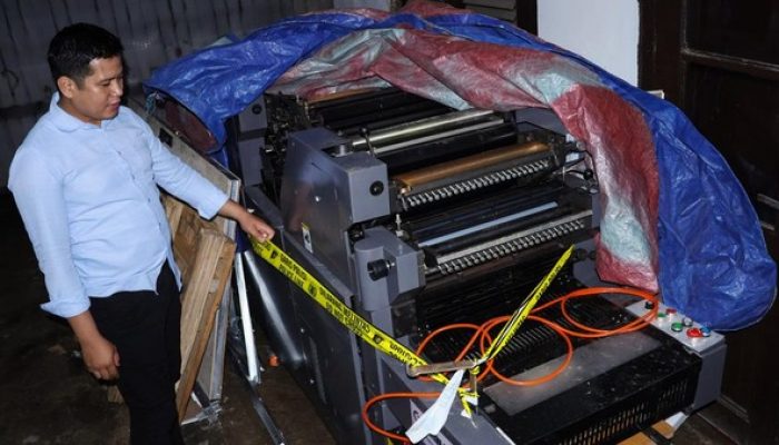Polisi Sita Mesin Cetak Uang Palsu Dari Gedung Perpustakaan UIN Makassar