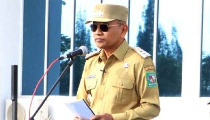 Anton Saragih Bupati Simalungun Perdana Pimpin Apel Gabungan ASN Pemkab