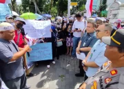 Tuntut TPP dan Gaji ke 13-14 Ratusan Guru Kota Medan Unjuk rasa