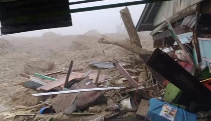 2 Warga Tewas 4 Lainnya Luka berat dan 5 Orang Belum Ditemukan Dalam Musibah Banjir Bandang Humbahas