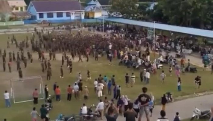 TNI VS Brimob Bentrok Usai Pertandingan Bola di Buton
