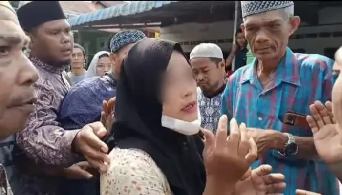 Nekat, Seorang Wanita Kedapatan Curi Uang Duka di Deli Tua