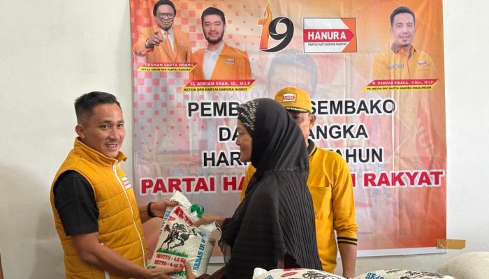 Merayakan  Hut Hanura ke 19, Dpc Simalungun Berbagi Sembako Kepada Lansia