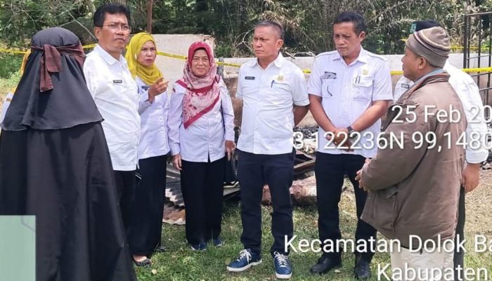 Pemkab Simalungun Serahkan Bantuan Kepada Korban Kebakaran di Serbalawan
