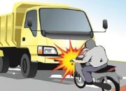 Pengendara Sepeda Motor Tewas Tabrak Truk di Simalungun
