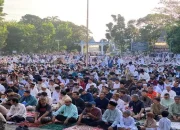 Ribuan Umat Muslim Pematangsiantar Gelar Shalat Idul Fitri 1447 H di Lapangan Adam Malik