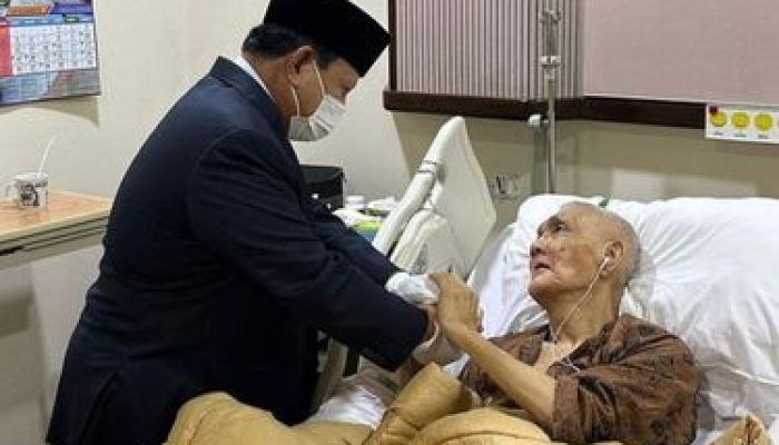 Wakil Presiden RI Keenam Try Sutrisno Tutup Usia 90 Tahun