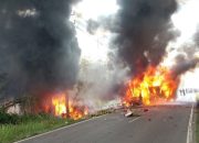 ALS Tabrak Truk Tangki, 16 Orang Tewas Terbakar