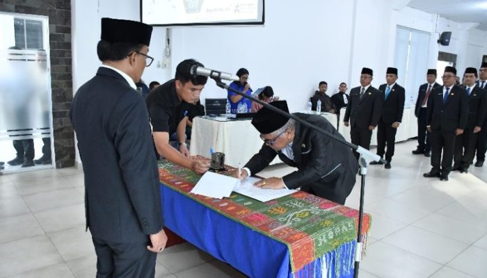 Wakil Bupati Samosir Lantik 9 Pejabat Pimpinan Tinggi Pratama
