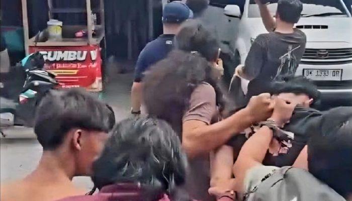Jatanras Direskrimum Polda Sumut Gerebek Markas Begal