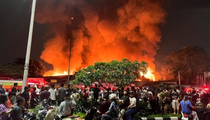500 Orang Mengungsi, 250 Rumah Hangus Terbakar di Kemayoran