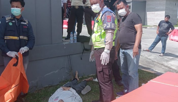 Penumpang Bus Meninggal Mendadak di Pintu Tol Sinaksak, Polsek Dolok Batu Nanggar Gerak Cepat Olah TKP