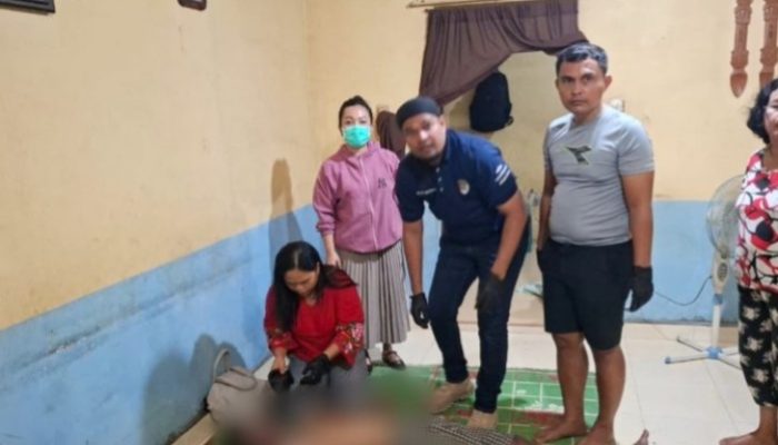Pulang Arisan,Ibu Kandung Temukan Anak Tewas Gantung Diri
